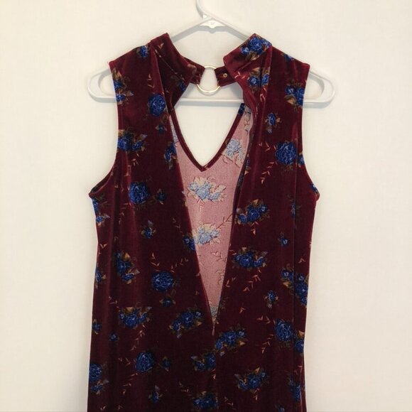 XHILARATION O-Ring Velvet Shift Dress Burgundy Maroon Red Floral Choker Cutout M - Picture 11 of 12